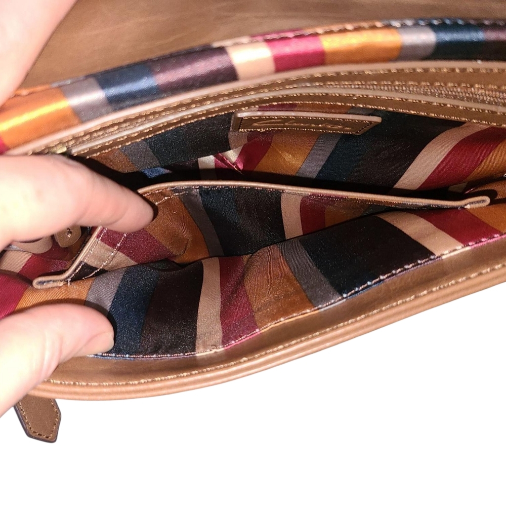 Clark's Vintage Leather Saddle Bag Crossbody - Picture 4 of 8